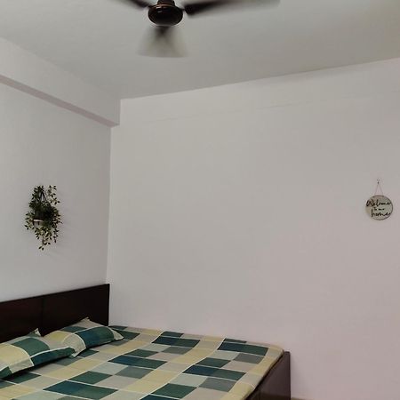 Sharda Homestay Ayodhya Buitenkant foto