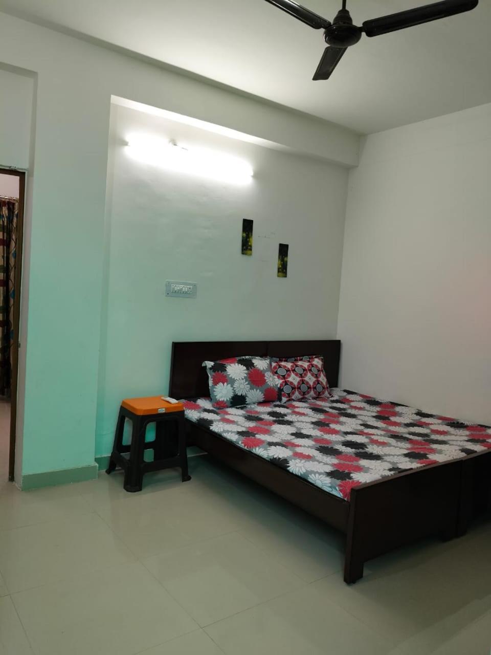 Sharda Homestay Ayodhya Buitenkant foto